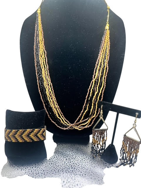 Safari Necklace Set 1