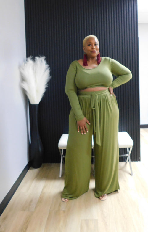 The Woman In Me Set (Curvy) - Olive