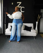 Asymmetrically Me Top (Curvy)