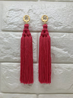 Touch My Neck Tassels